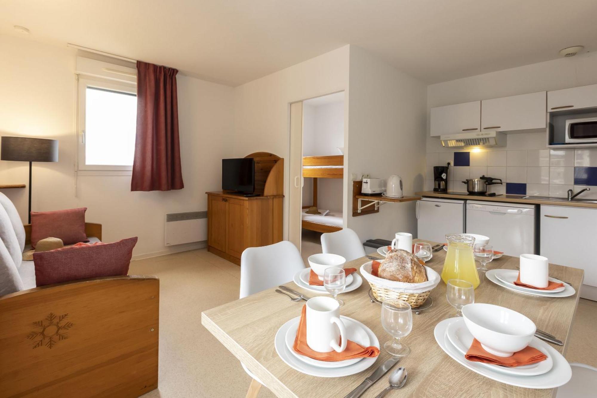 Residence Odalys Mille Soleils Font-Romeu-Odeillo-Via Exterior photo